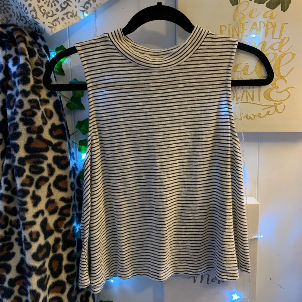 🦋B&W Striped Sleeveless Tank